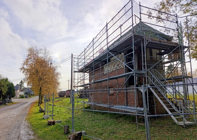 cabine d'aiguillage en cours de restauration (c)Emily Hugo