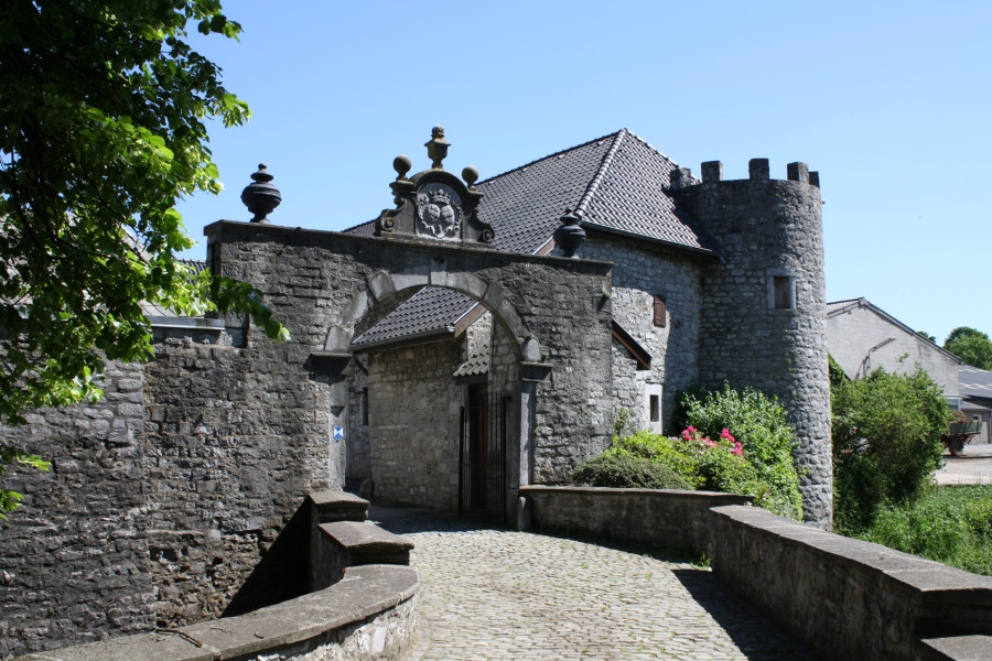 Raeren Burg 19(c)ostbelgien.eu